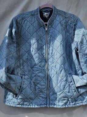 Gap Women's XL Quilted Chambray Bomber Jacket Medium Wash Denim Lightweight